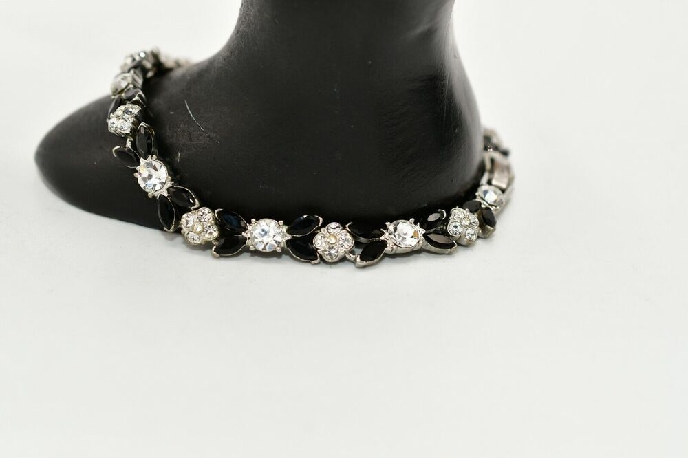 Monet Vintage Bracelet Floral Sparkling Rhinestone Crystal Black Signed Bin4